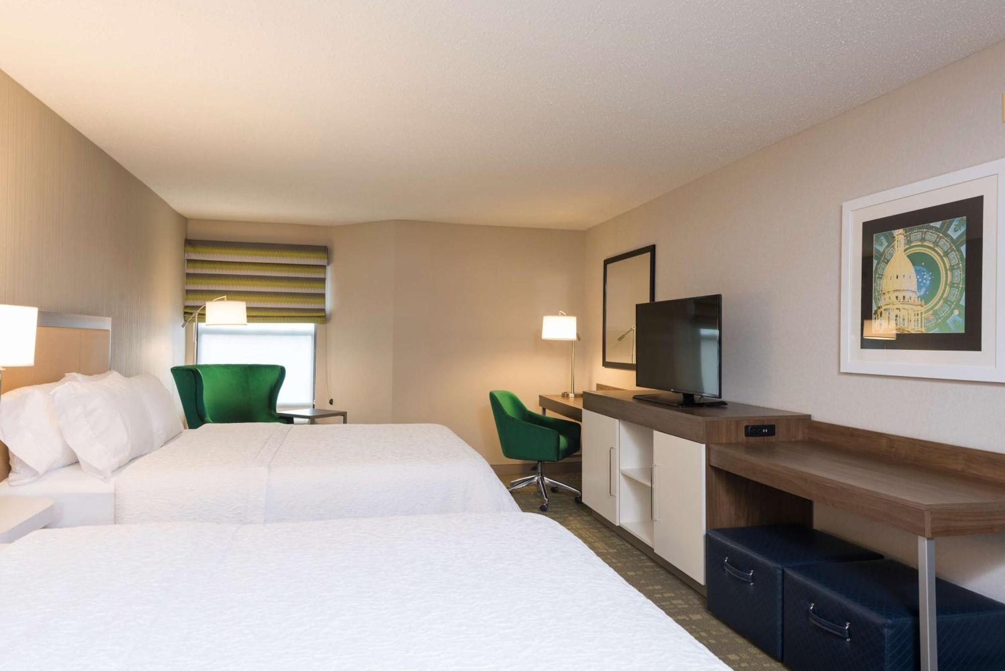 Hampton Inn & Suites East Lansing Okemos Bagian luar foto